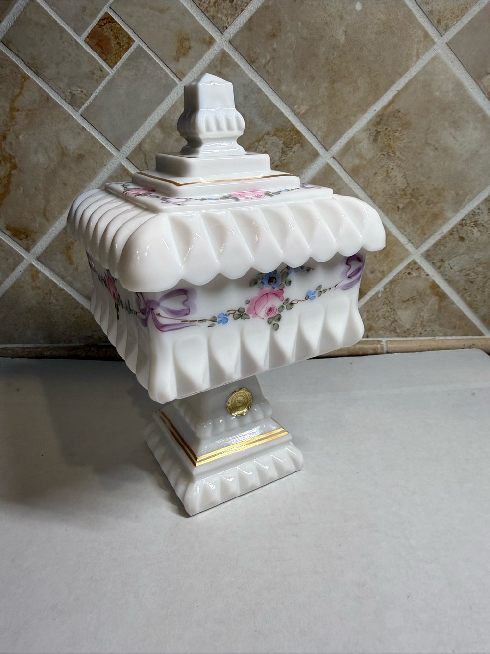 Westmoreland Floral Wedding Cake Box Pedestal Candy Dish Lid Vtg Milk Glass